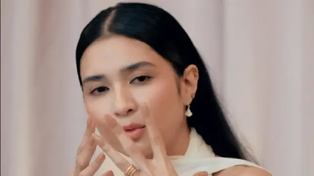 Mikha Tambayong Ingin Menua dengan Anggun, Coba Perawatan Pengencangan Wajah