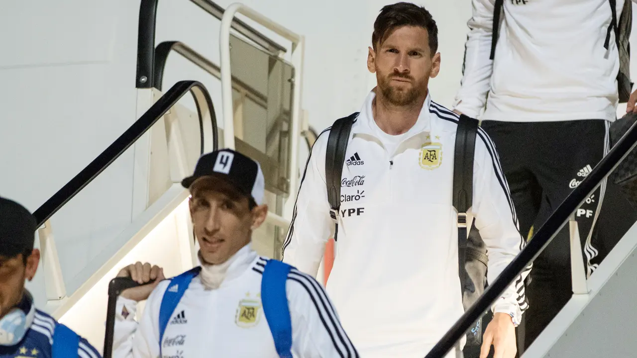 Timnas Argentina Naik Pesawat Jet Pribadi The Rolling Stone
