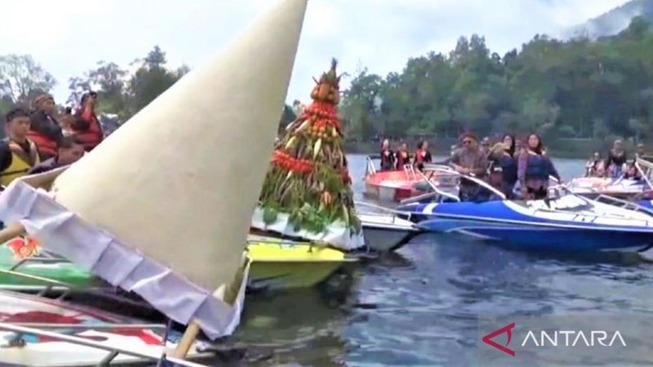 Pemkab Magetan Promosikan Pariwisata Melalui Tradisi Labuhan Sarangan 2026