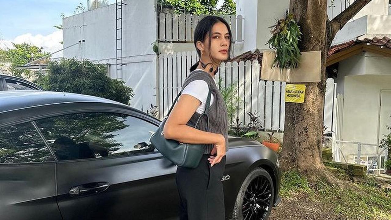 Ada juga yang menyebut Paula sebagai 'Macan Ternak' yang merupakan singkatan  Mama Cantik Anter Anak.<br>