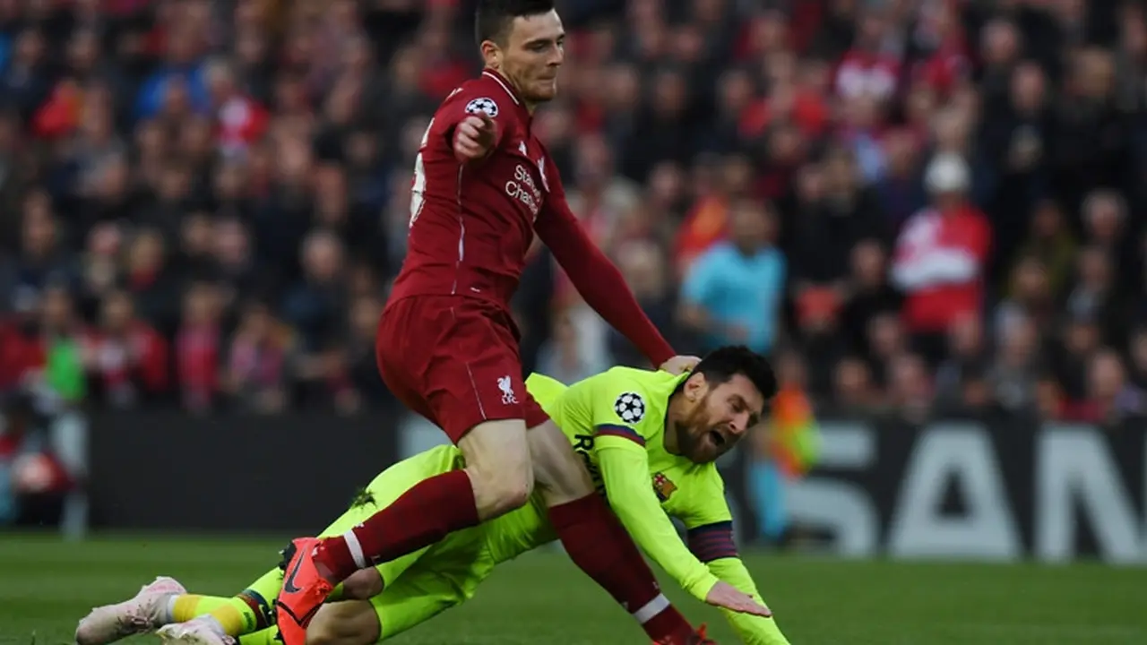 Bek Liverpool, Andrew Robertson.