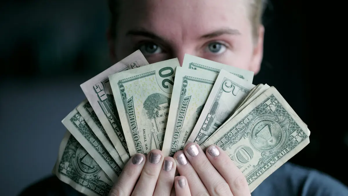 Arti Mimpi Menemukan Uang Banyak: Tafsir Dan Maknanya