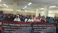 Emak-emak pendukung Jokowi dan Prabowo di Pilpres sepakat deklarasi persatuan.