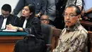 Antonius Bambang Djatmiko saat mengikuti sidang bacaan vonis oleh Majelis Hakim di Pengadilan Tipikor, Jakarta, Senin (20/4/2015). Antonius divonis pidana dua tahun penjara dan denda Rp100 juta subsider dua bulan kurungan. (Liputan6.com/Yoppy Renato)