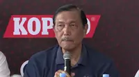 Luhut Binsar Pandjaitan saat konferensi pers di Media Center, Pelabuhan Mulia Raja, Balige, Toba, Jumat (24/2/2023)