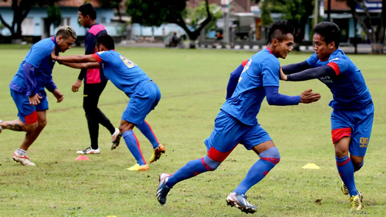 arema-131201b.jpg