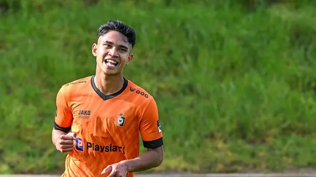 Marselino Ferdinan mencetak gol pertama buat KMSK Deinze di Liga Belgia.