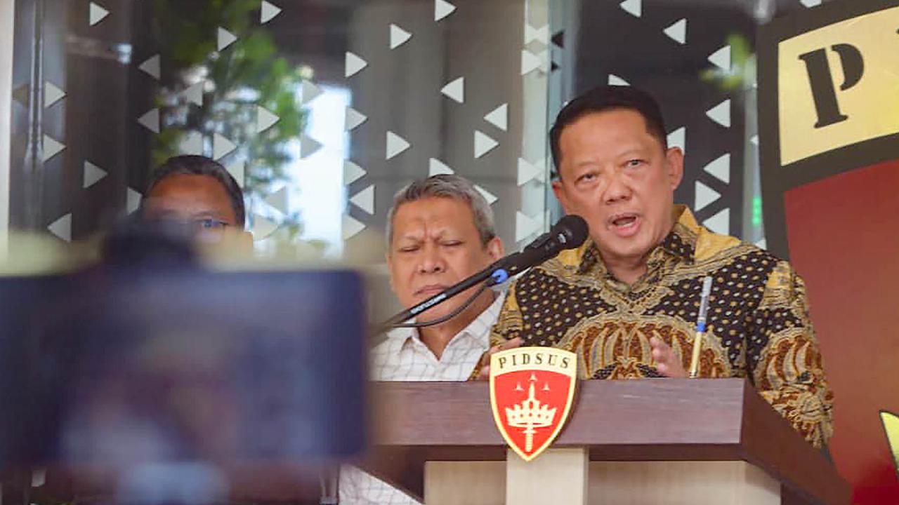Jampidnus Febrie Klarifikasi Isu Rumah Sentul