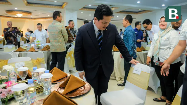 Foto: Sah! Momen Erick Thohir Lakukan Sertijab Menpora dengan Dito Ariotedjo