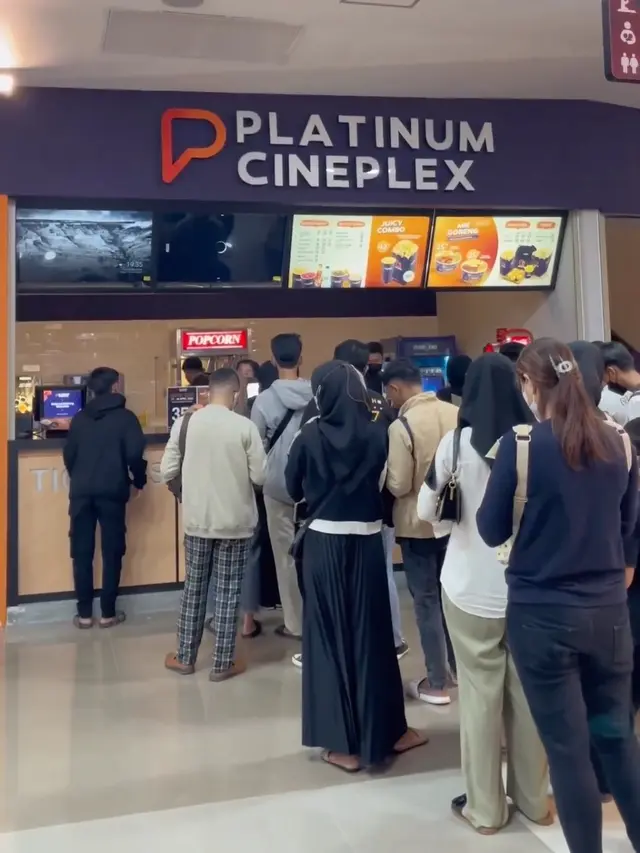 Suasana bioskop Platinum Cineplex. (Foto: Dok. Instagram @platinumcineplex_id)