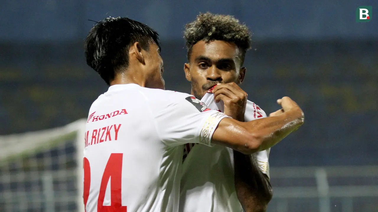 FOTO: PSM Makassar Bikin Persija Jakarta Tenggelam di Dasar Klasemen