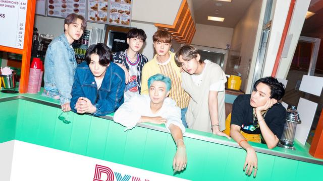 Lirik Lagu Dynamite Bts News Entertainment Fimela Com