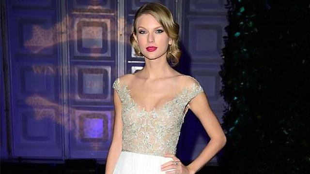 taylor-swift-131223b.jpg