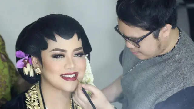 Bennu Sorumba bersama Kahiyang Ayu
