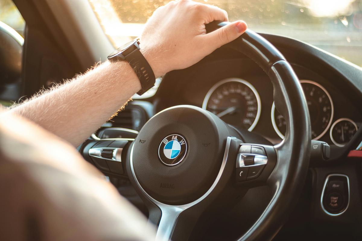 7 Arti Mimpi Nyetir Mobil, Punya Makna Mendalam - Bisa Jadi Petunjuk Hidup