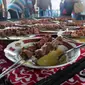 Sebanyak 2.000 porsi sate klatak dibagikan dalam Silatnas Peternak Kambing 2016 di Pasar Seni Gabusan Bantul, DIY. (Liputan6.com/Switzy Sabandar)