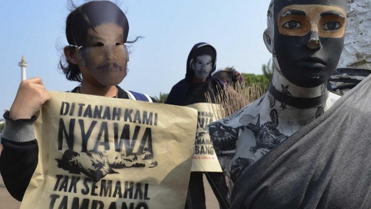 Aksi solidaritas di depan Istana mengutuk pembunuhan Salim Kancil