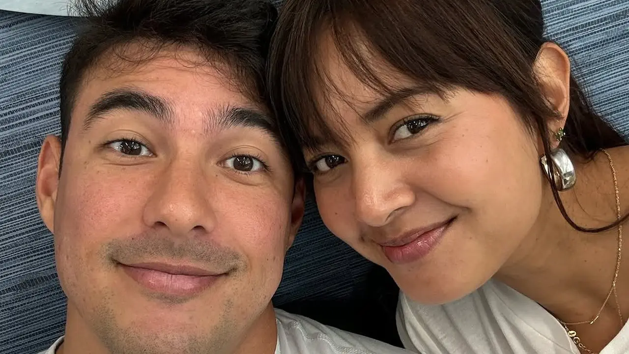 Potret Aurelie Moeremans dan Tyler Bigenho saat Selfie Bareng (credit: instagram/aurelie).
