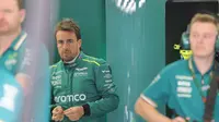 Fernando Alonso Bela Lewis Hamilton yang Sedang Kesulitan Bareng Ferrari: Dia Tak Perlu Buktikan Apapun!