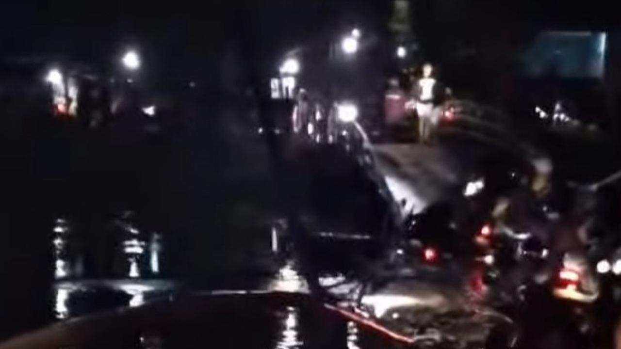 Kronologi Jembatan Apung di Bandung Patah Saat Dilintasi Pemotor