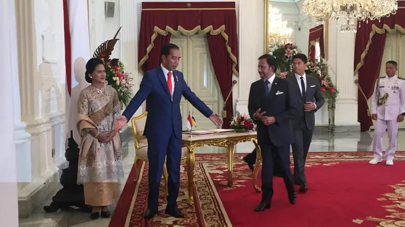 Presiden Joko Widodo atau Jokowi menerima kedatangan Sultan Brunei