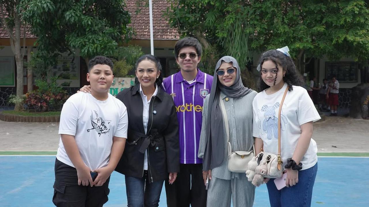 Rayakan Hari Ibu, Atta Halilintar Unggah Kolase 4 Wanita Istimewa