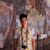 Setiap orang punya cara sendiri untuk menemukan kebahagiaan tersendiri dalam kehidupannya. Termasuk Haykal Kamil yang katanya sangat bahagia bisa bertemu dengan mantan pacarnya setiap hari. Kok bisa ya? (Instagram/haykalkamil)