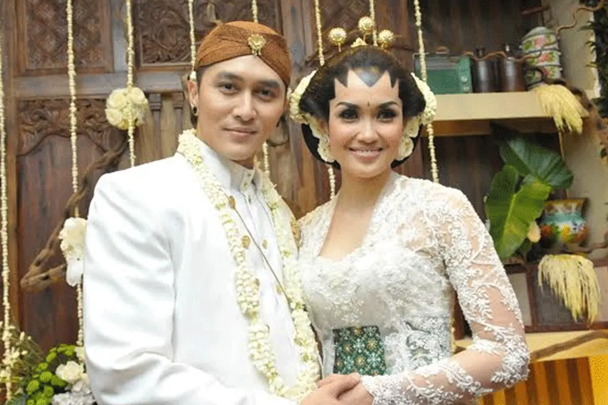 Demian Aditya-Sara Wijayanto