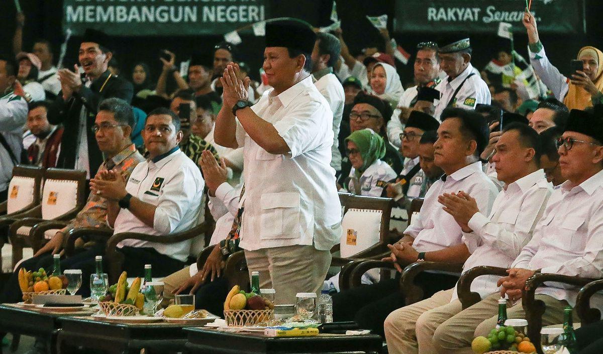 "Kedua, apabila di kemudian hari terdapat kekeliruan dalam SK ini dapat ditinjau di kemudian hari,"