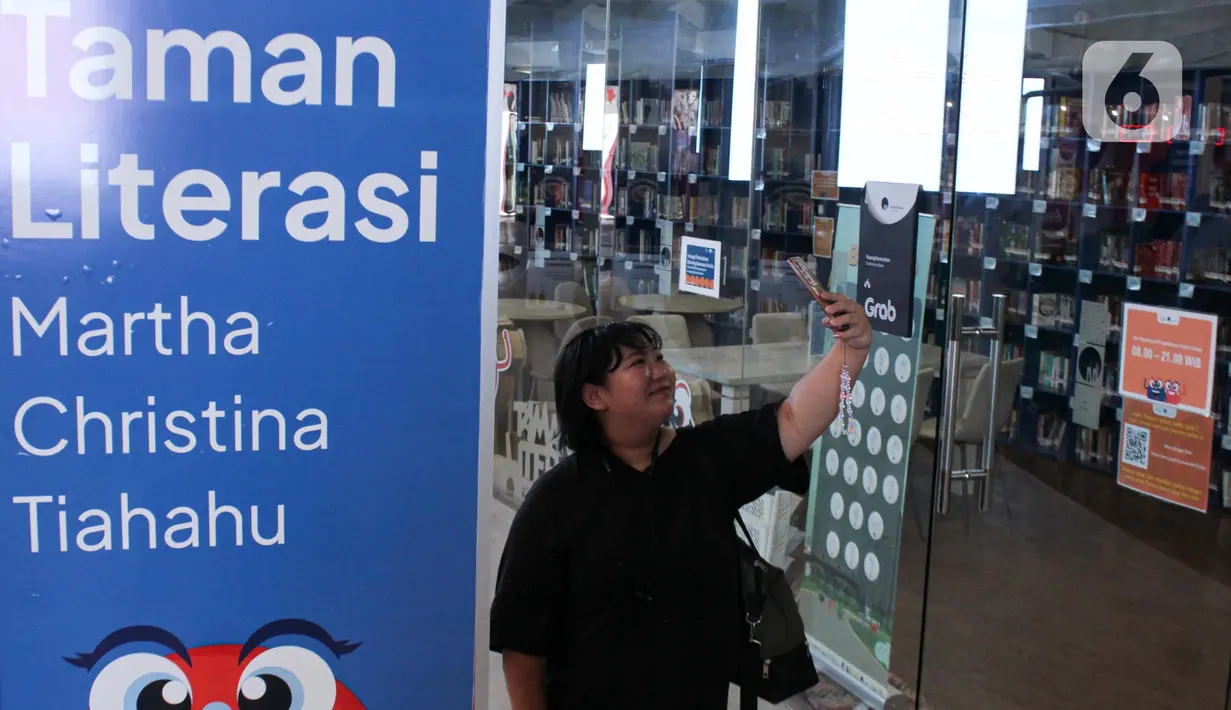 Menindaklanjuti informasi tersebut, Pemerintah Provinsi Jakarta mengerahkan personel Satpol PP untuk melakukan pengawasan dan penjagaan di kawasan tersebut. (Magang/Liputan6.com/Muhammad Rizal)