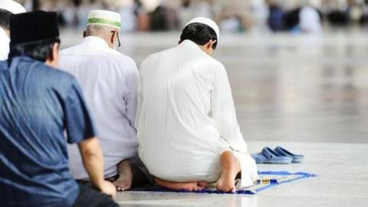 1. Shalawat Nabi Muhammad<br>