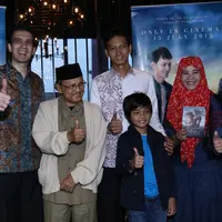 Acara nonton bareng 'Surga yang Tak Dirindukan'. (Galih W. Satria/Bintang.com)