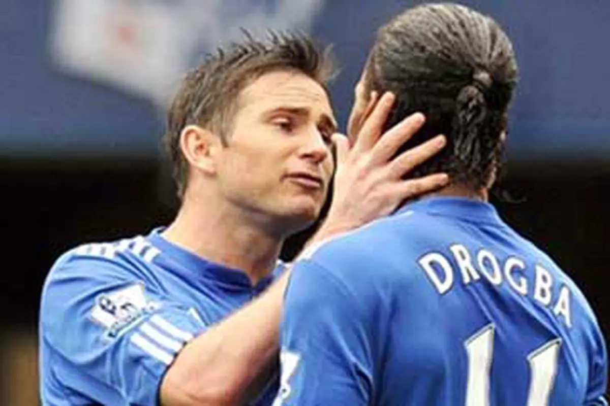 Frank Lampard dan Didier Drogba