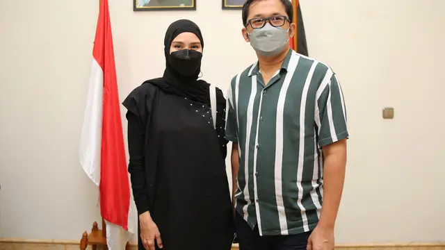 [Fimela] Zaskia Adya Mecca