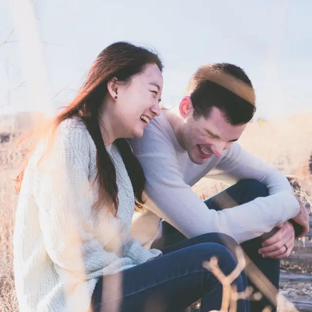 Sikap Perempuan yang Membuat Pria Merasa Damai dan Nyaman dalam Hubungan
