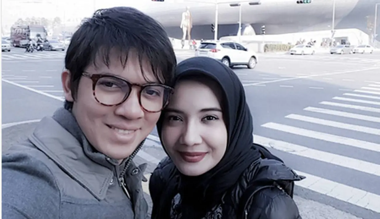 Potret keharmonisan rumah tangga Irwansyah dan Zaskia Sungkar juga terlihat dibeberapa kesempatan. Begitu juga dalam akun media sosial keduanya. Hingga kini, pasangan ini belum dikaruniai momongan. (Instagram/irwansyah_15)