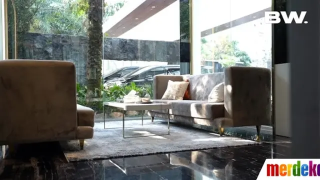 Keliling Harus Pakai Mobil Golf, Ini 7 Potret Rumah Mewah Crazy Rich Malang
