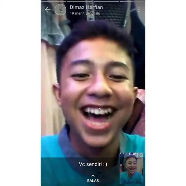 Potret Lucu Saat Video Call Ini Bikin Tepuk Jidat