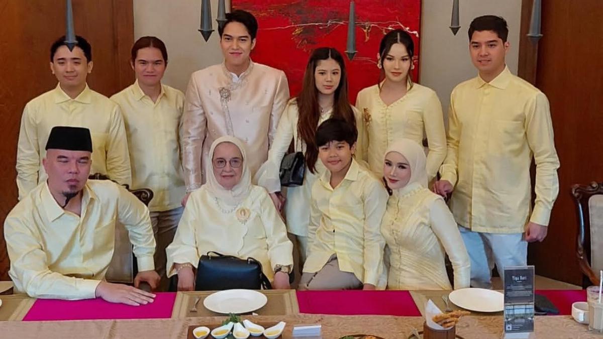 Gaya Senada Alyssa Daguise, Mulan Jameela, dan Safeea Ahmad Dibalut Kebaya Kuning Cerah saat Hadir Lamaran EL Rumi dan Syifa Hadju