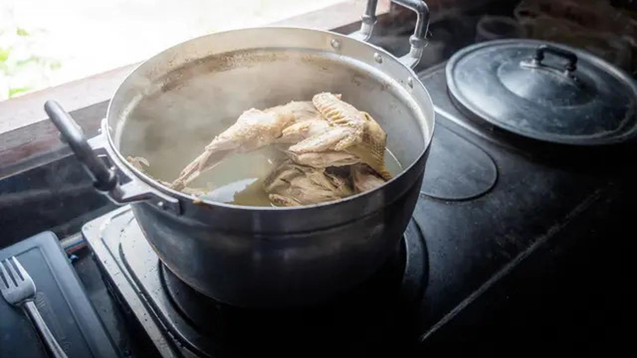 Resep Rebus Ayam Bebas Kolesterol dengan 1 Bahan Dapur Saja