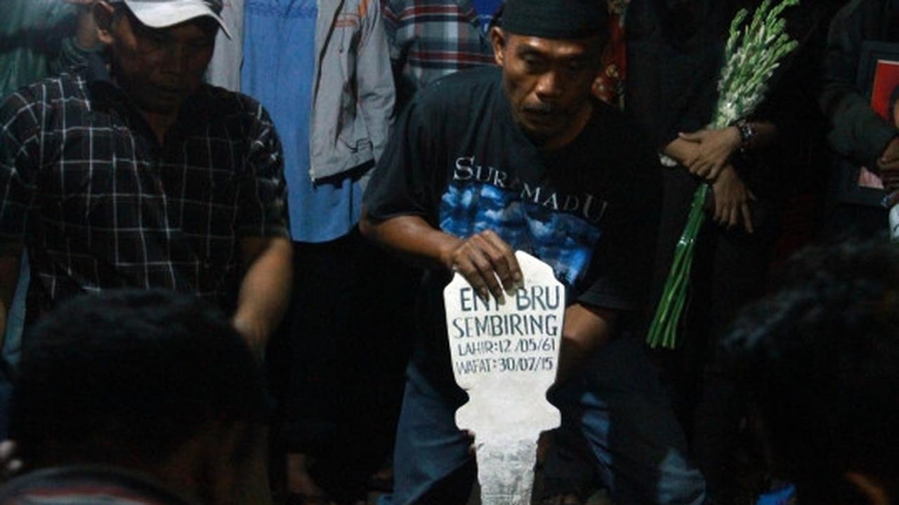 Tiba malam hari, korban Hercules asal Kediri langsung dimakamkan