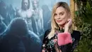 Aktris, Margot Robbie menghadiri premier film "The Legend of Tarzan" di Hollywood, California, (27/6). Aktris cantik ini berperan sebagai Jane Porter, kekasih Tarzan yang diperankan oleh aktor tampan Alexander Skarsgard. (REUTERS/Danny Moloshok)