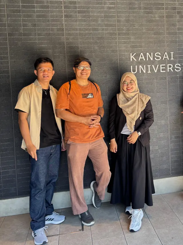  Speaking dan Academic Writing Berbasis AI