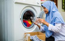 7 Tips Cegah Pakaian Bau Apek saat Hujan