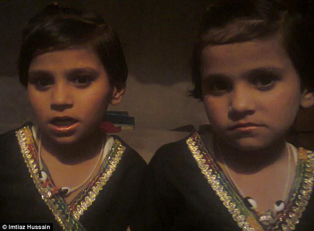 Anak kembar yang dibunuh oleh Irshad | Photo: Copyright dailymail.co.uk