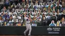 Penonton tiruan menghiasi tribun penonton pada pertandingan baseball Houston Astros melawan Seattle Mariners di T-Mobile Park pada 21 September 2020. (AFP/Abbie Parr/Getty Images)