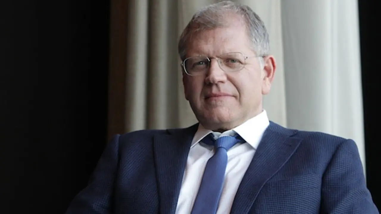 robert-zemeckis-130911c.jpg