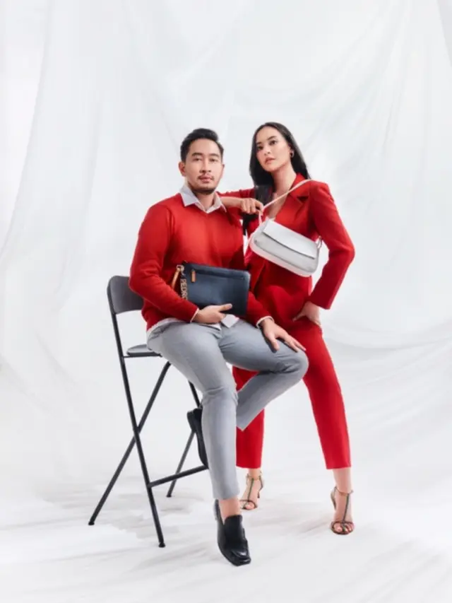 Elvira Devinamira dan Jeje Govinda.