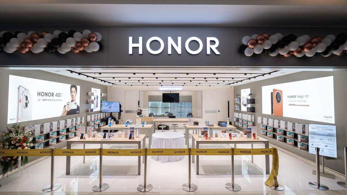 Sambut Euforia HONOR 400 Laris di Pre-Order, HONOR Resmikan Experience Store Perdana di Indonesia