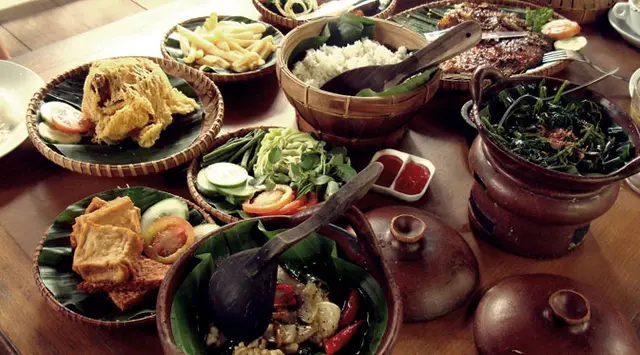Kekayaan kuliner Indonesia sangat beragam, beberapa kuliner ini semakin langka dijumpai. Apa saja? 